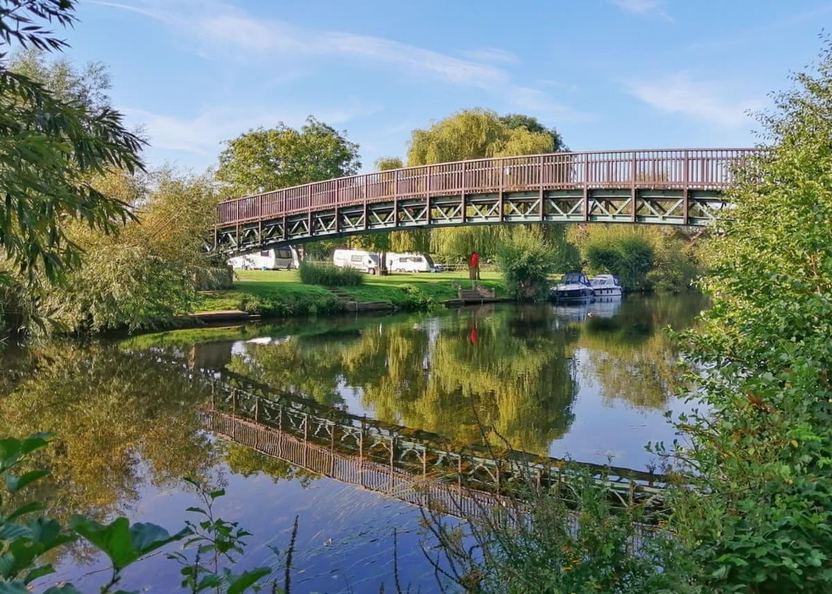 Riverside Park Stratford-upon-Avon Bagian luar foto